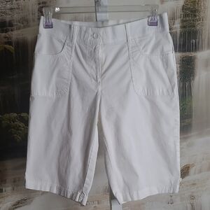 Counterparts Womens 8 Classic White Long Shorts wide stretchy waistband